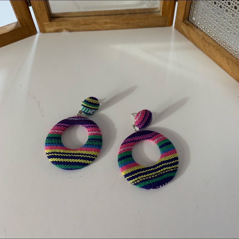 Aztec Dangle Earrings   NWT